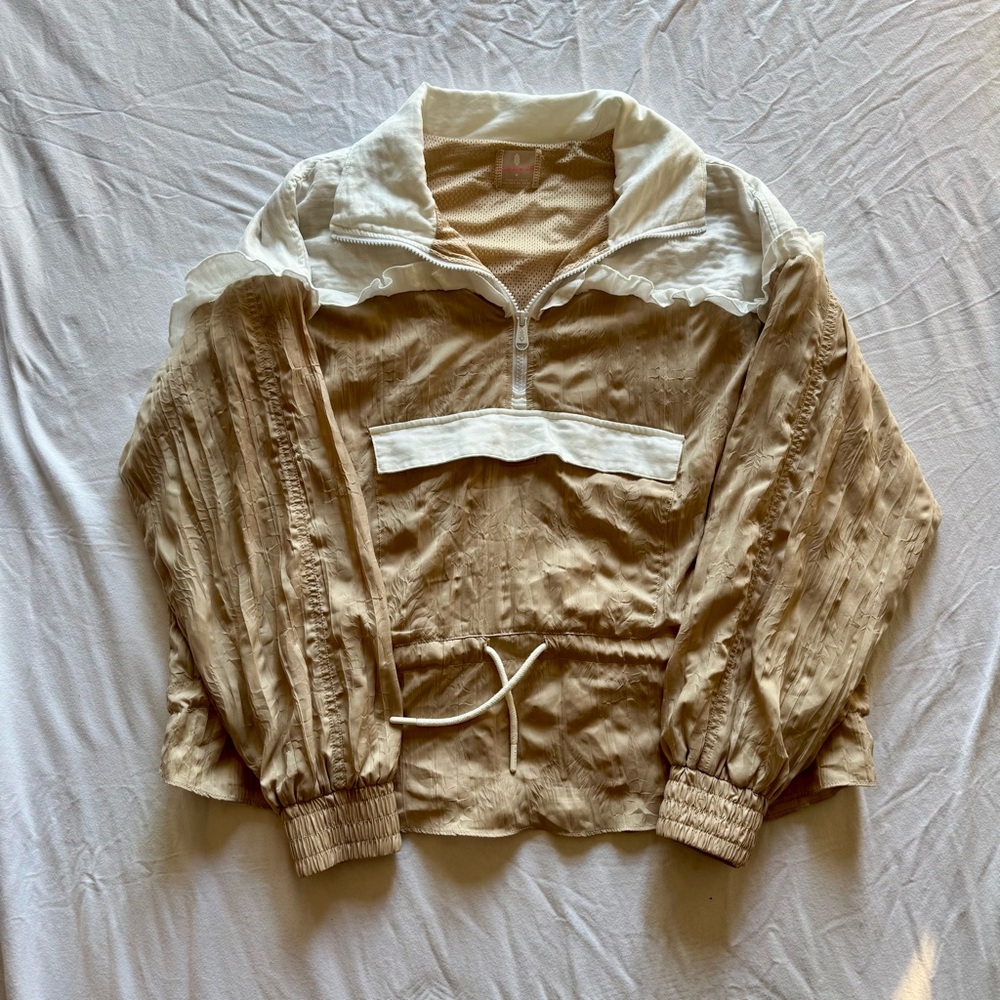 Free People Movement Women’s Beige and White Quarter-Zip Pullover - Size M